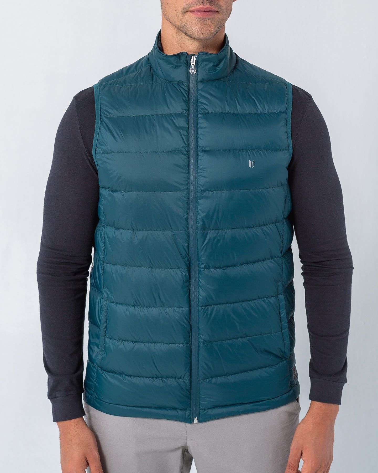 *Model is 6' 3", 200 lbs and is wearing a Large