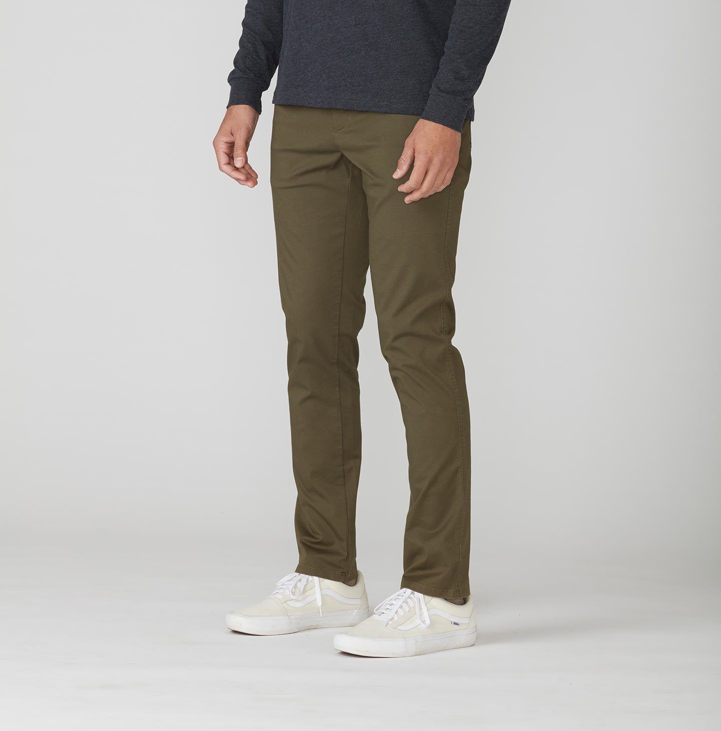 *Model is 6' 0", 180 lbs and is wearing a size 32