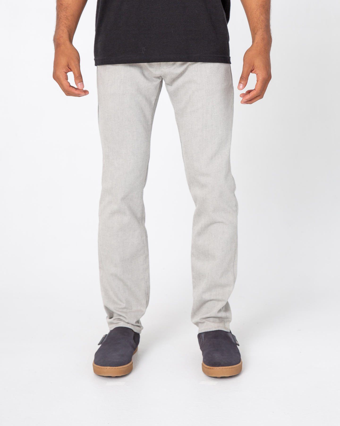 *Model is 6' 0", 175 lbs and is wearing a size 32R